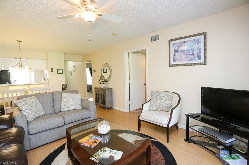 287 Quail Forest BLVD 117 NAPLES, FL 34105