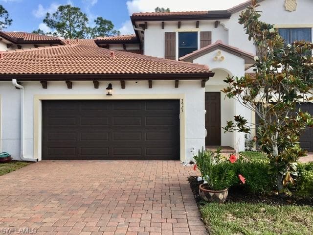 7923 BRISTOL CIR NAPLES, FL 34120