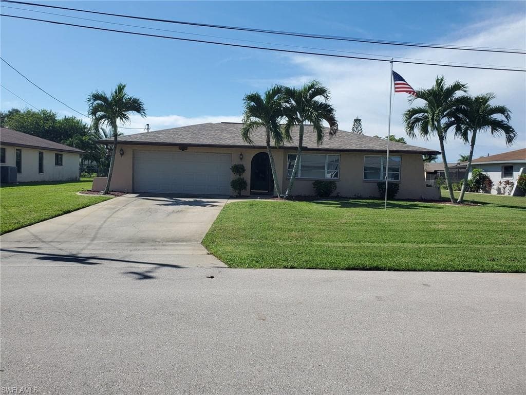 1904 SE 14th TER CAPE CORAL, FL 33990