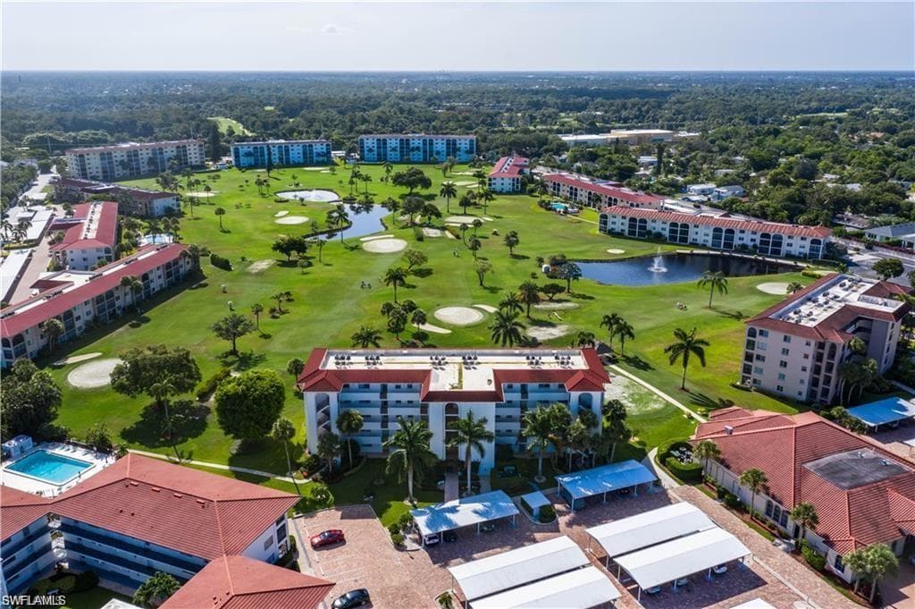 5 High Point CIR W 212 NAPLES, FL 34103