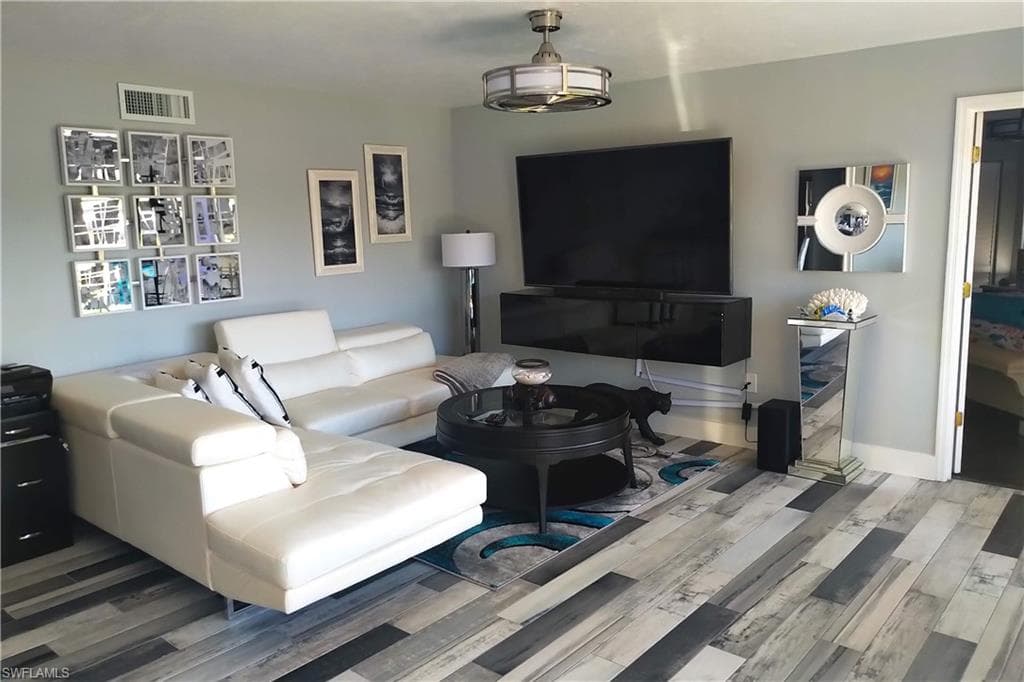 15091 Bagpipe WAY 102 FORT MYERS, FL 33912