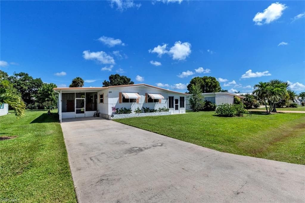 104 Audubon RD NAPLES, FL 34114