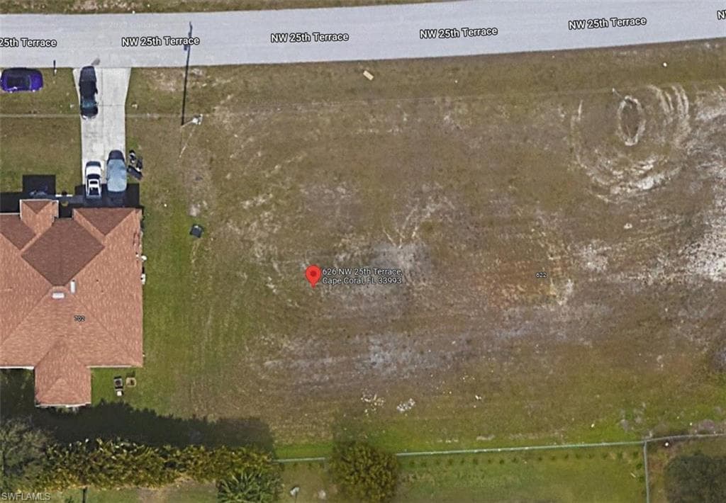 626 25th TER CAPE CORAL, FL 33993