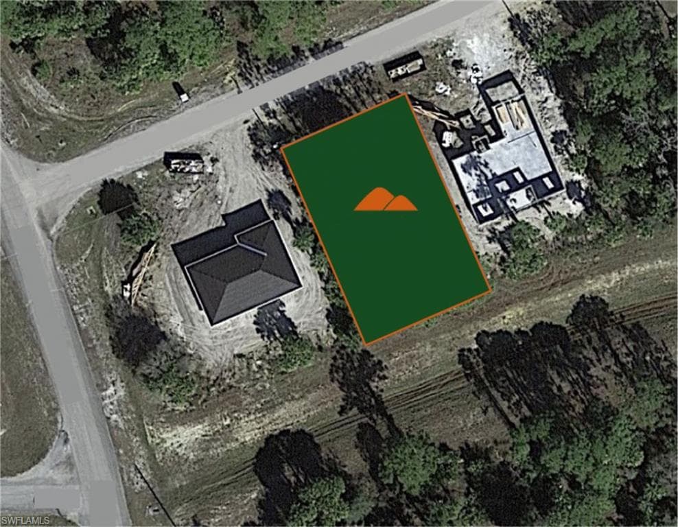 8055 Sandlewood CIR LABELLE, FL 33935