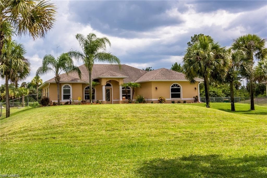 2720 24th AVE SE NAPLES, FL 34117