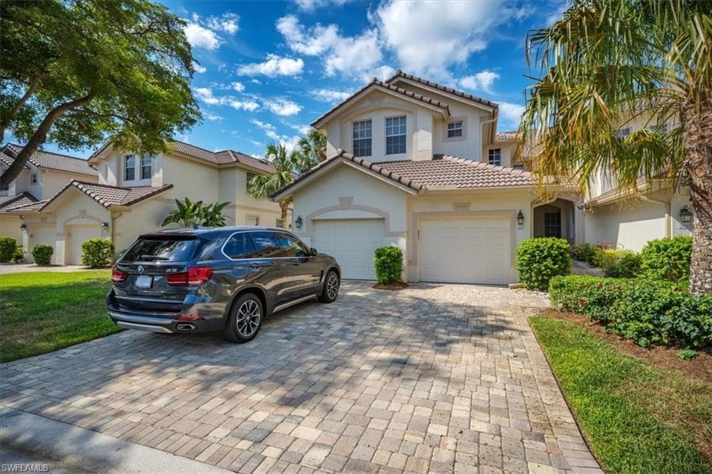 26914 Montego Pointe CT 101 BONITA SPRINGS, FL 34134