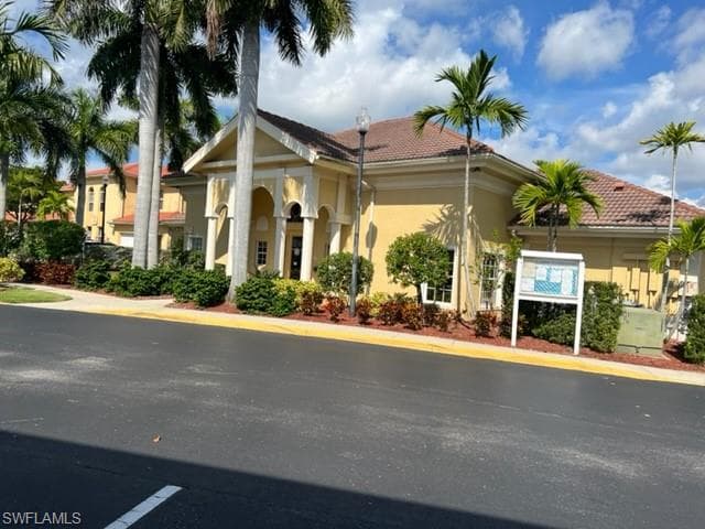 4125 Bellasol CIR 221 FORT MYERS, FL 33916