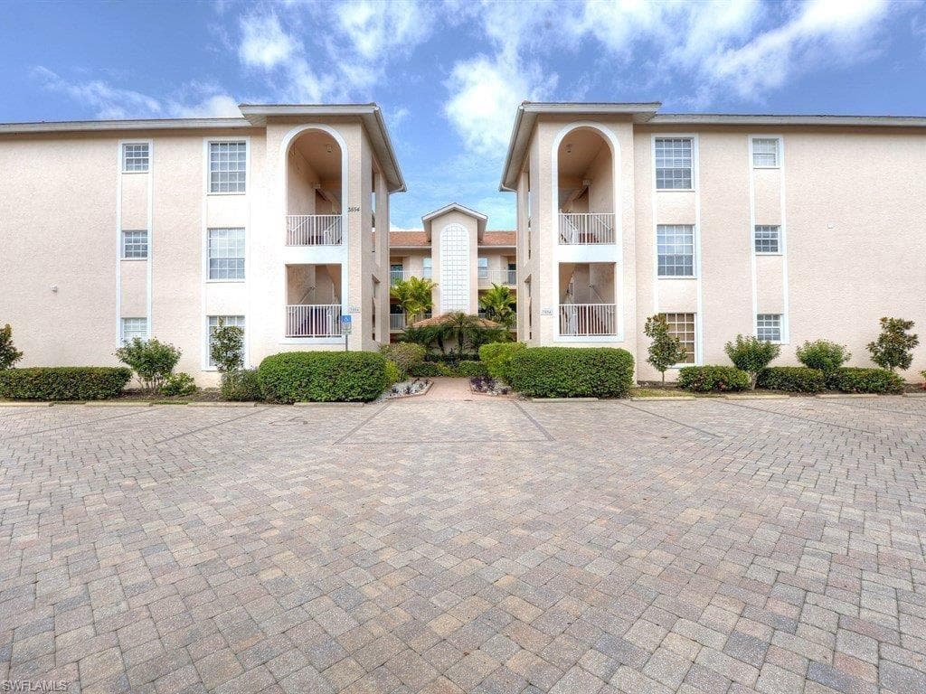 3554 Haldeman Creek DR 125 NAPLES, FL 34112