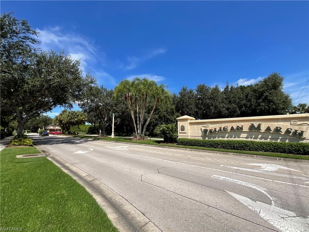 1709 MARSH RUN NAPLES, FL 34109
