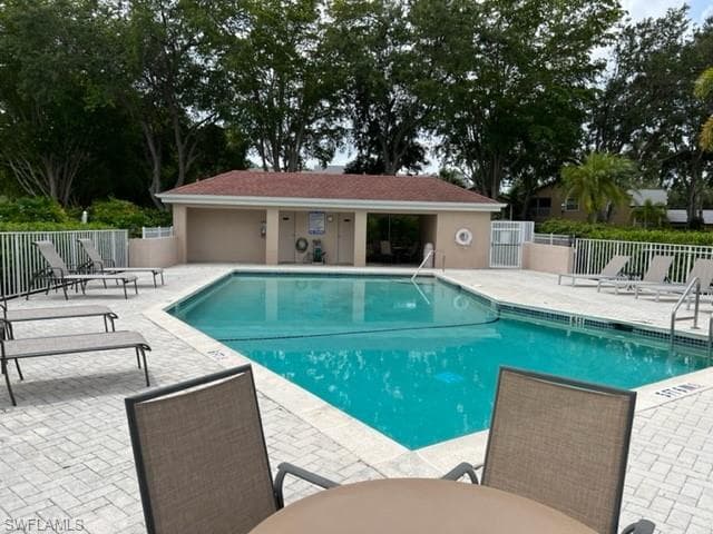9840 Luna CIR E-201 NAPLES, FL 34109
