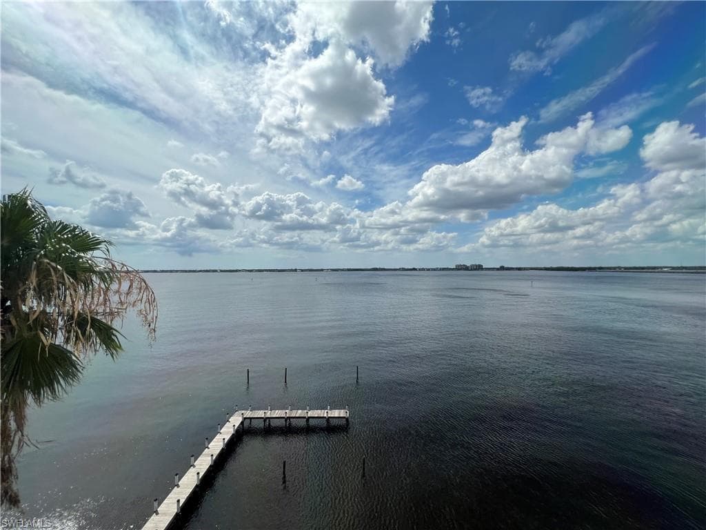 1900 Clifford ST 603 FORT MYERS, FL 33901