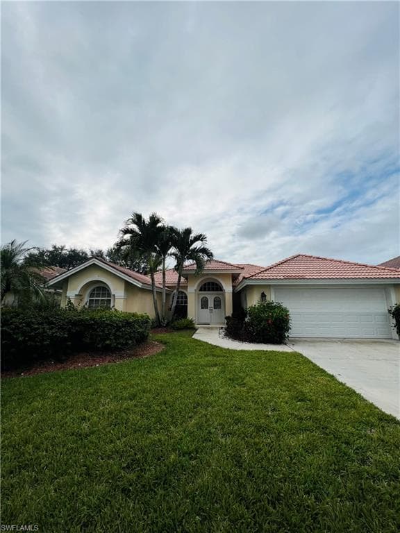 1031 Tivoli LN NAPLES, FL 34104