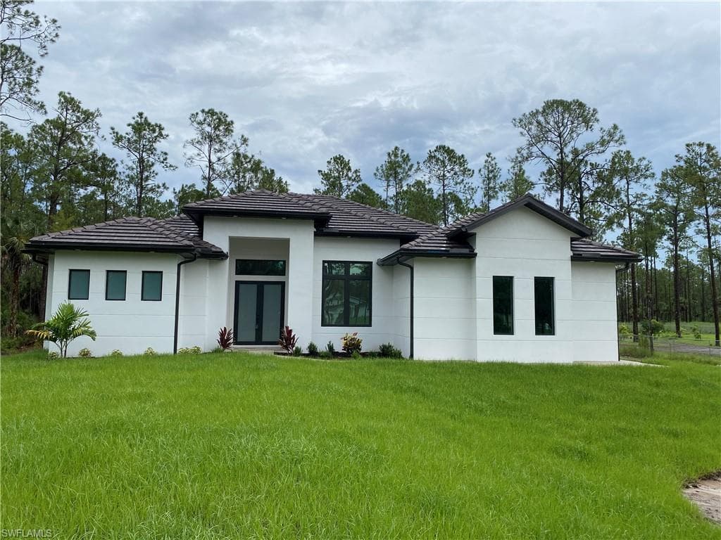 3677 8th AVE NE NAPLES, FL 34120