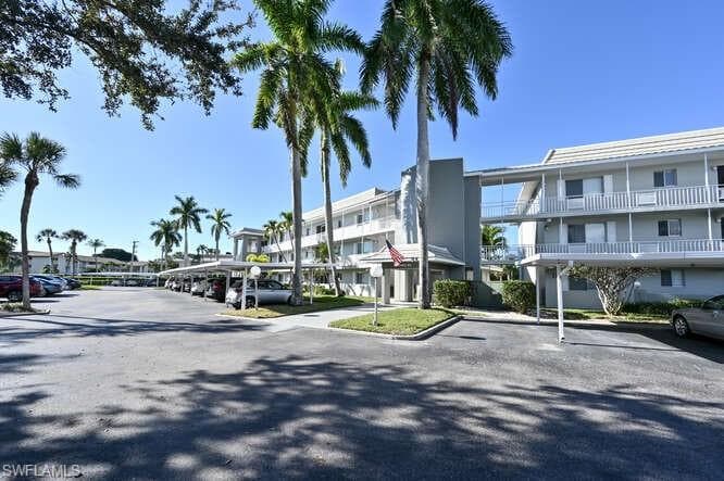 215 Cypress WAY E C2 NAPLES, FL 34110