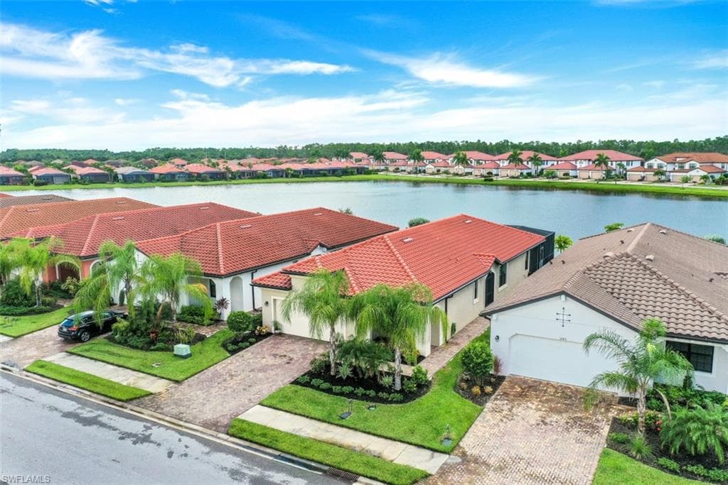 1587 Santiago CIR NAPLES, FL 34113