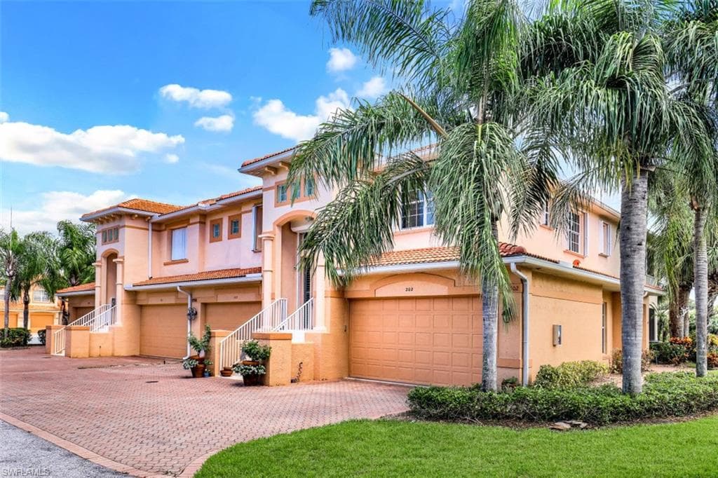 8981 Palmas Grandes BLVD 102 BONITA SPRINGS, FL 34135