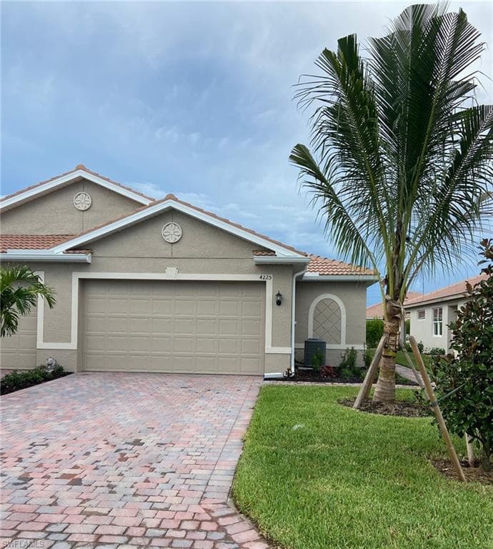 4225 Bloomfield ST FORT MYERS, FL 33916