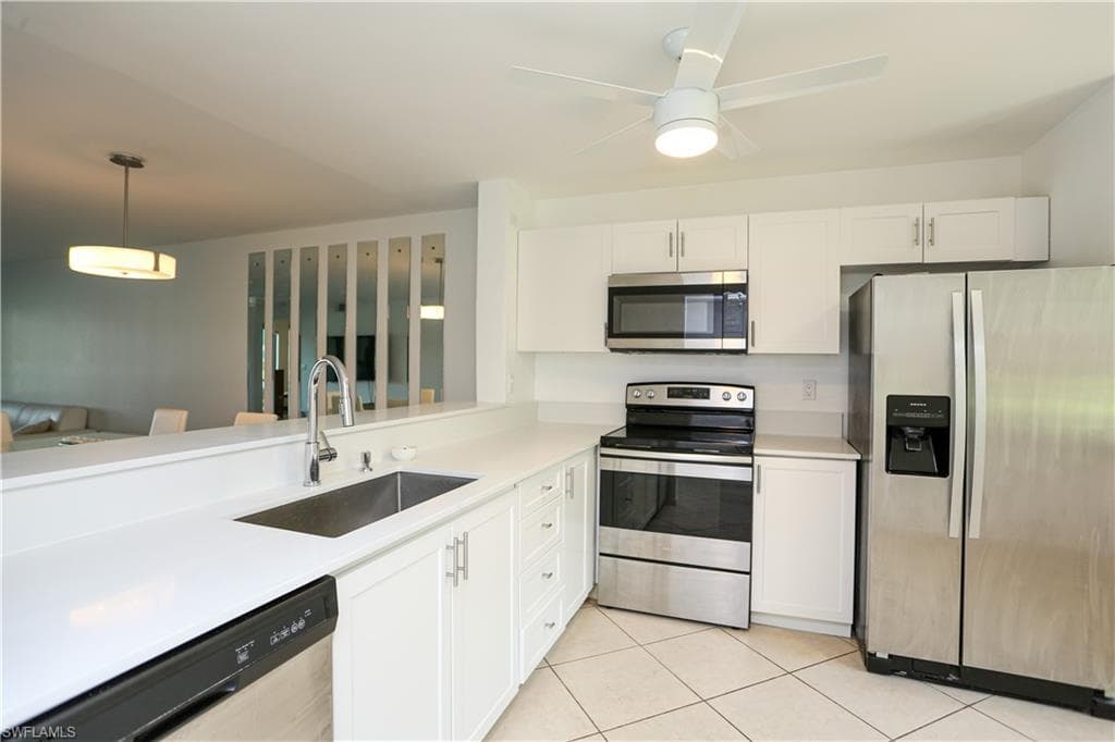 5754 Deauville CIR E104 NAPLES, FL 34112