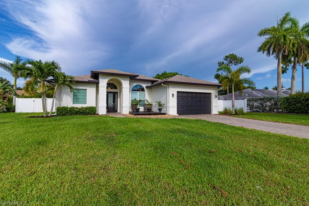 538 Eastwood DR NAPLES, FL 34110