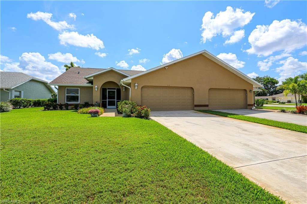 113 Quail Hollow CT 146-0 NAPLES, FL 34113