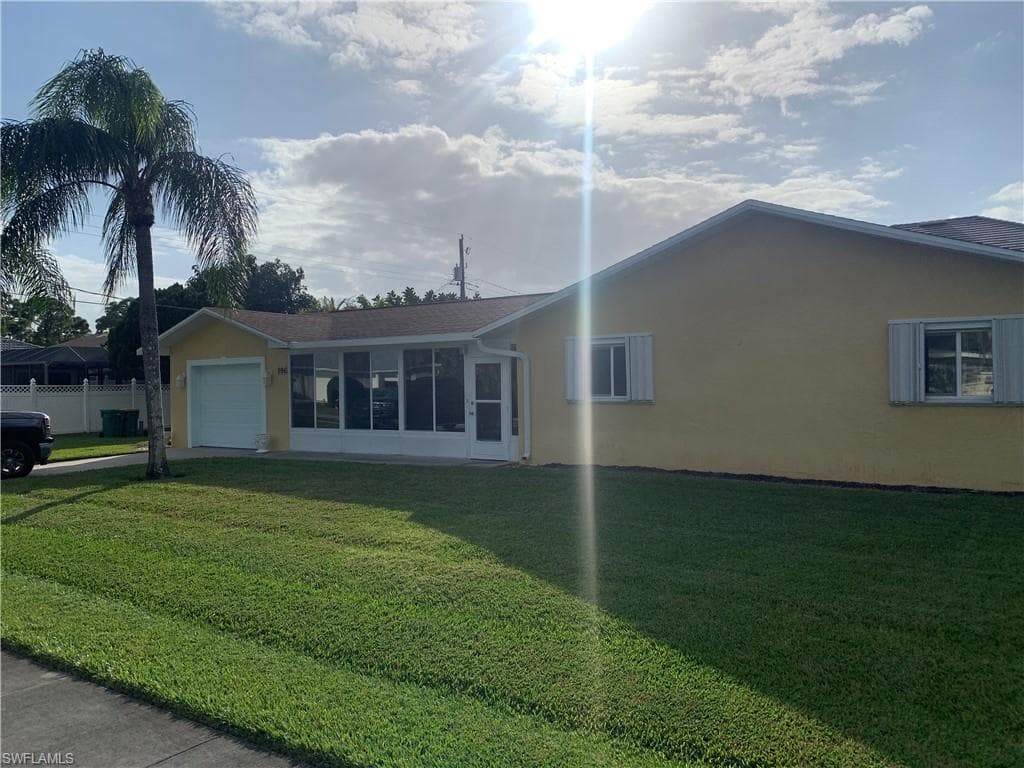 596 95th AVE N NAPLES, FL 34108