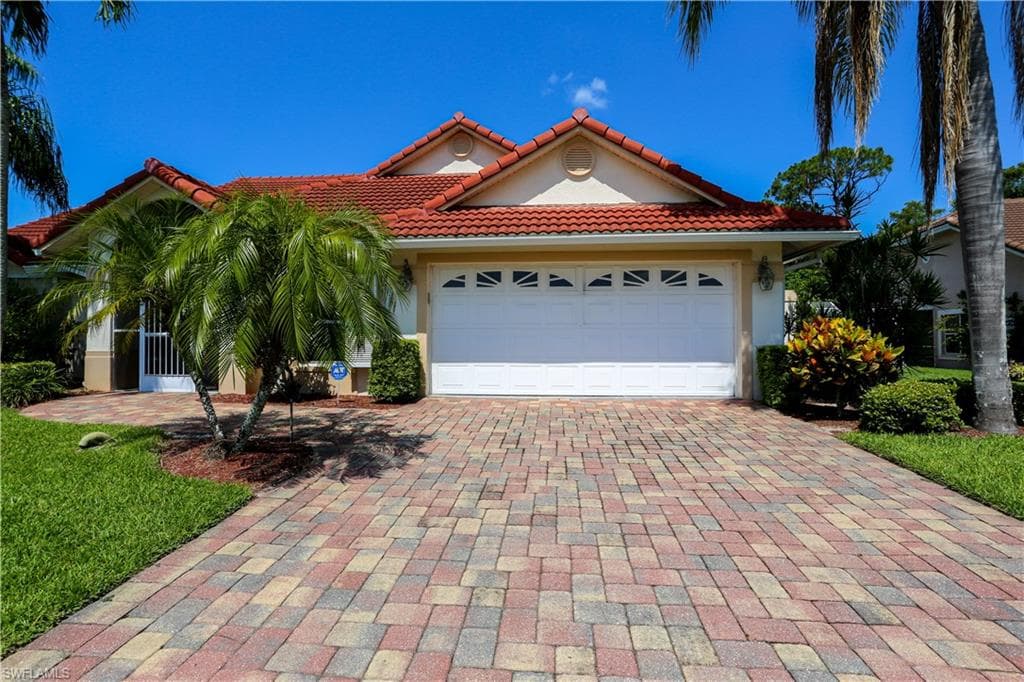 1501 Kenridge PL NAPLES, FL 34104