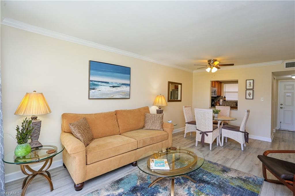 300 Forest Lakes BLVD 105 NAPLES, FL 34105