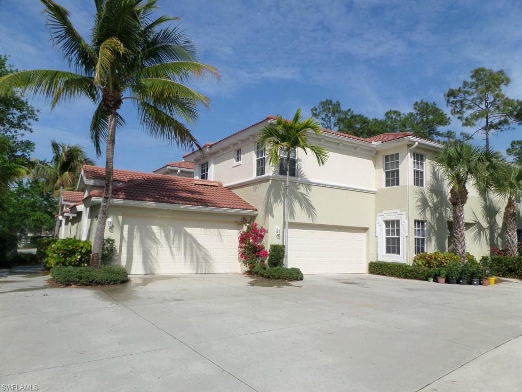 1634 Tarpon Bay DR S 202 NAPLES, FL 34119