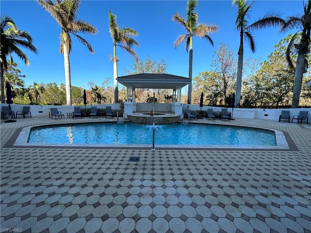 325 Dunes BLVD 306 NAPLES, FL 34110