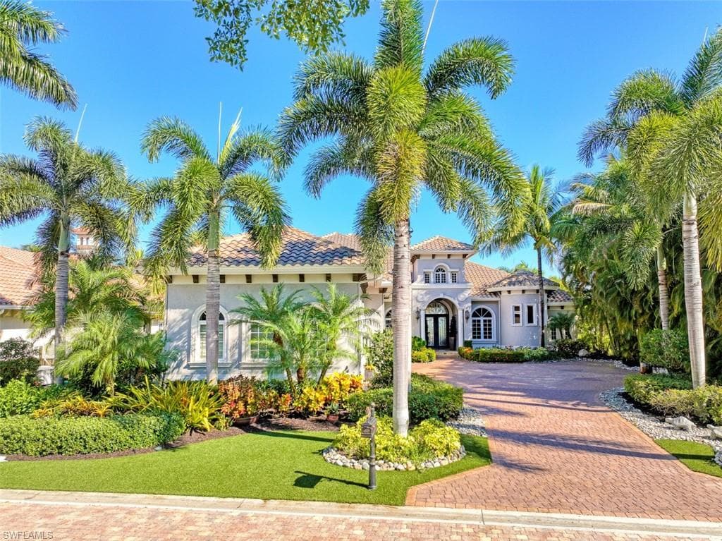 18000 Via Bellamare LN MIROMAR LAKES, FL 33913