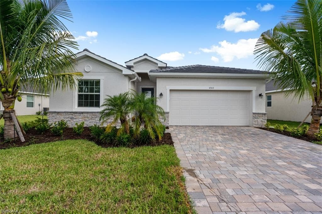 4363 Lemongrass DR FORT MYERS, FL 33916