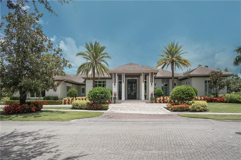 4472 Wayside DR NAPLES, FL 34119