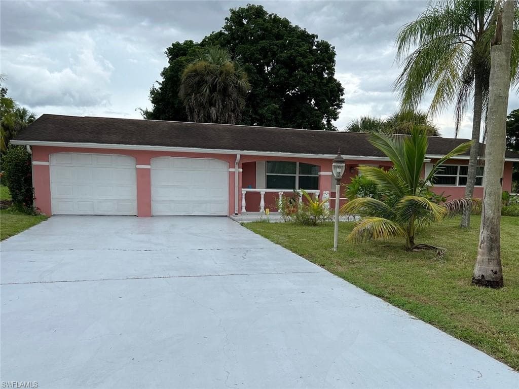 129 Highview AVE LEHIGH ACRES, FL 33936