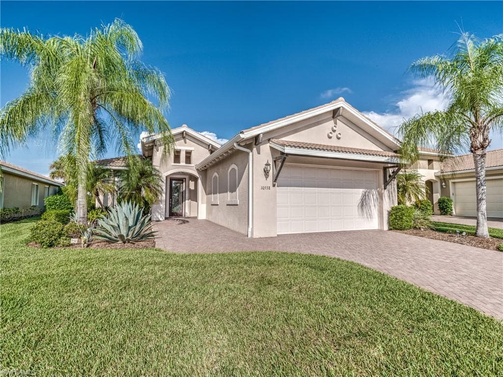10538 Carena CIR FORT MYERS, FL 33913