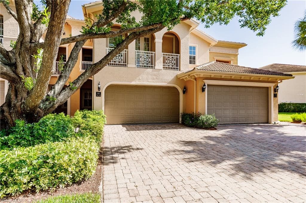 3512 Cherry Blossom CT 102 ESTERO, FL 33928