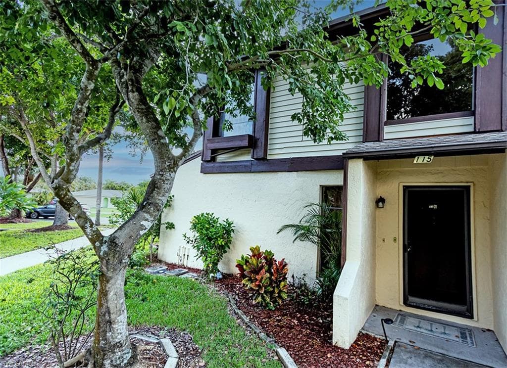 619 SE 12th AVE 115 CAPE CORAL, FL 33990