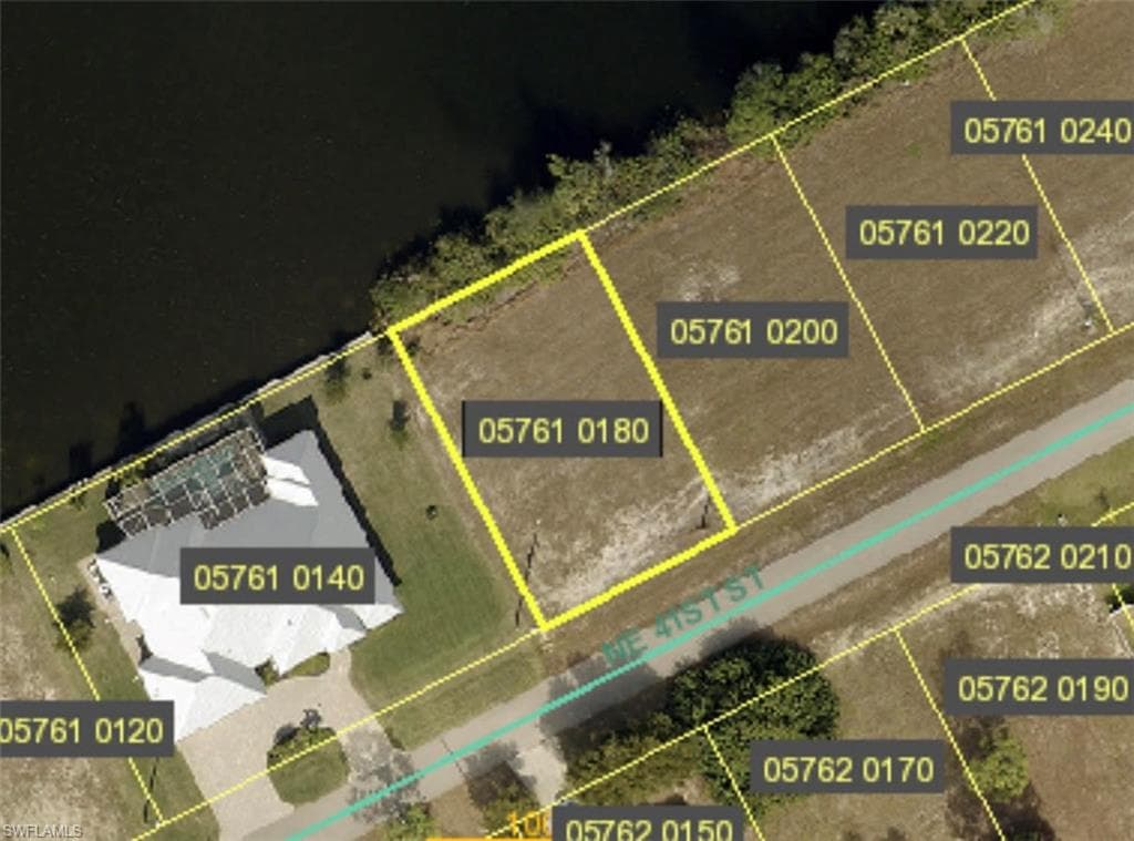 1807 41st ST CAPE CORAL, FL 33909