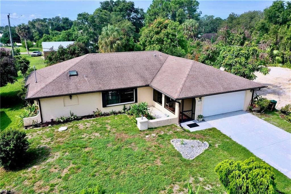 22575 Tampa AVE PORT CHARLOTTE, FL 33952