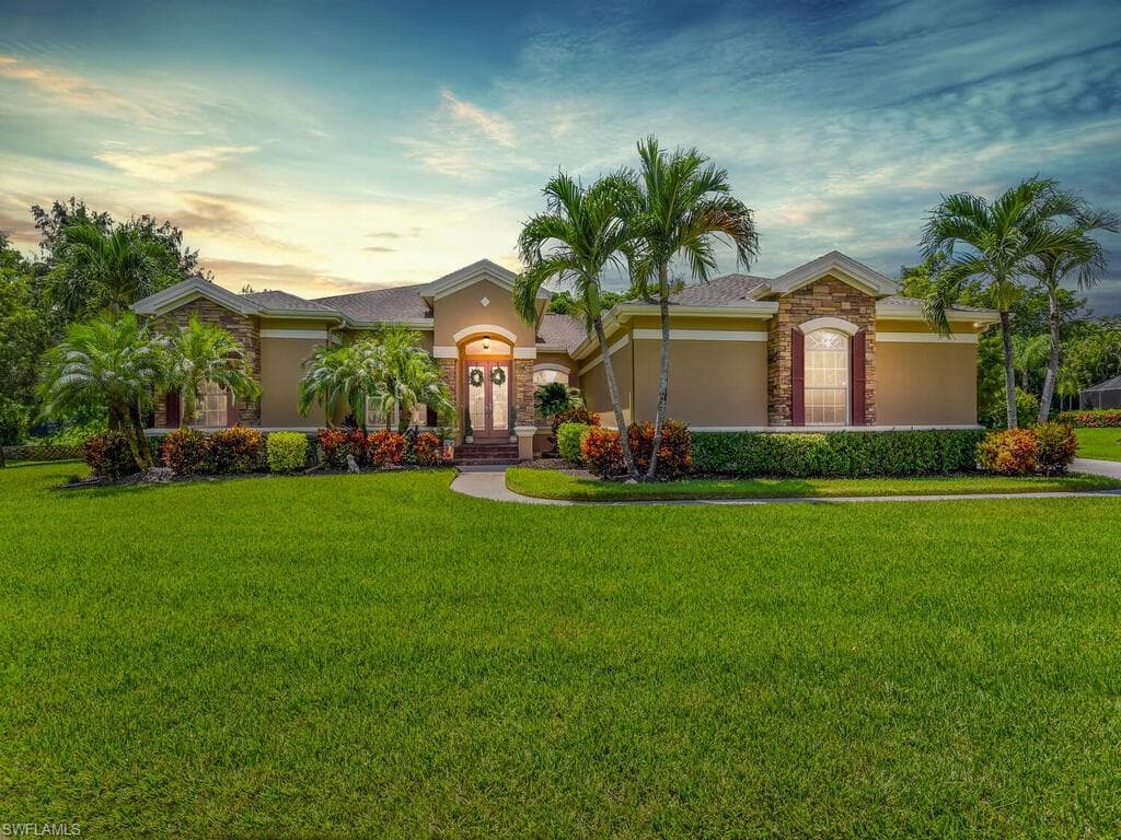 7630 Knightwing CIR FORT MYERS, FL 33912