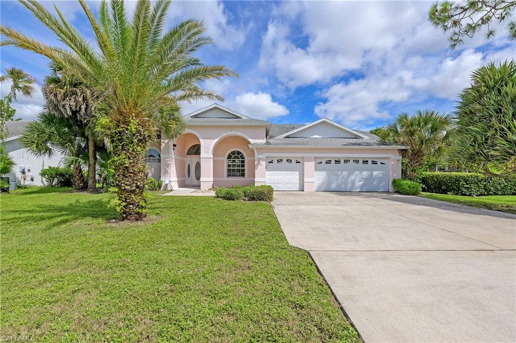 149 Palmetto Dunes CIR NAPLES, FL 34113