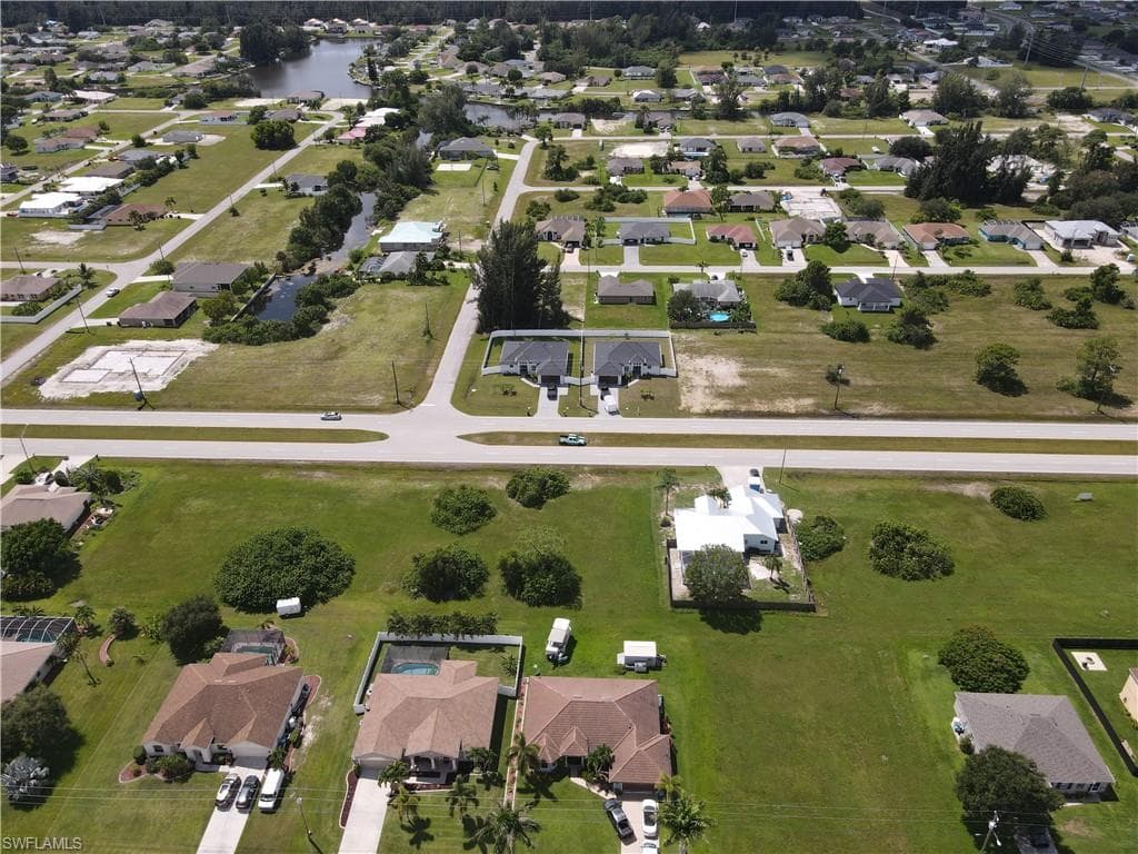 2223 Embers PKWY W CAPE CORAL, FL 33993