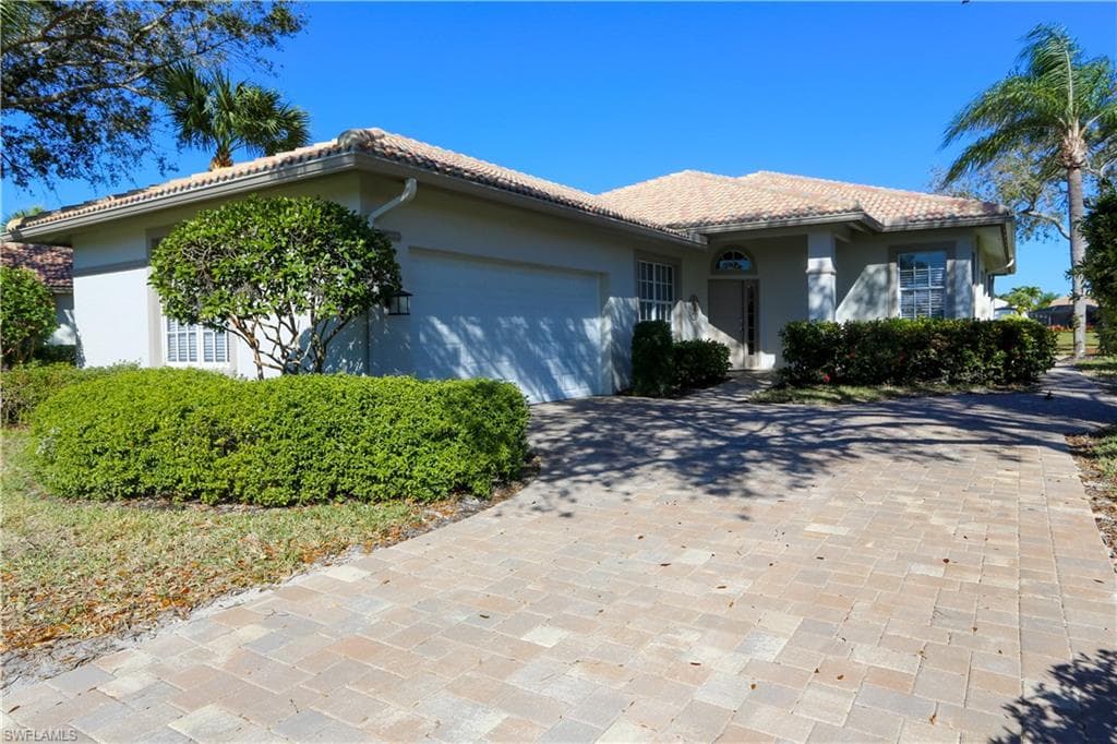 13721 Southampton DR BONITA SPRINGS, FL 34135