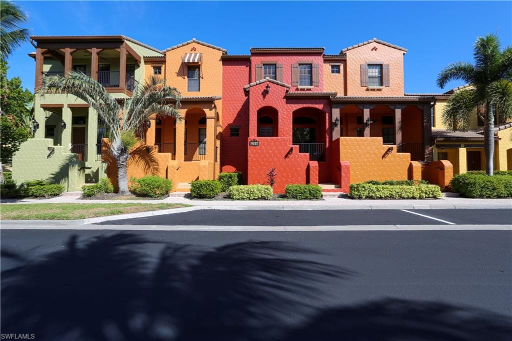 9107 Capistrano ST S 78-8 NAPLES, FL 34113