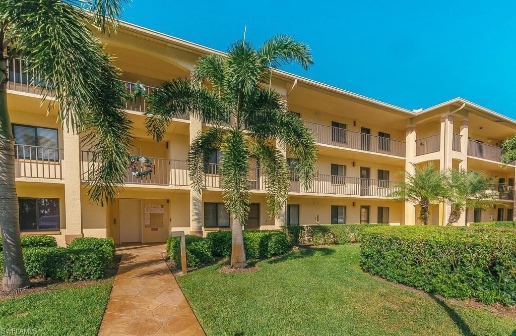 5776 Deauville CIR C306 NAPLES, FL 34112