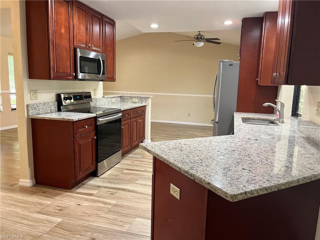 1617 SE 12th TER CAPE CORAL, FL 33990