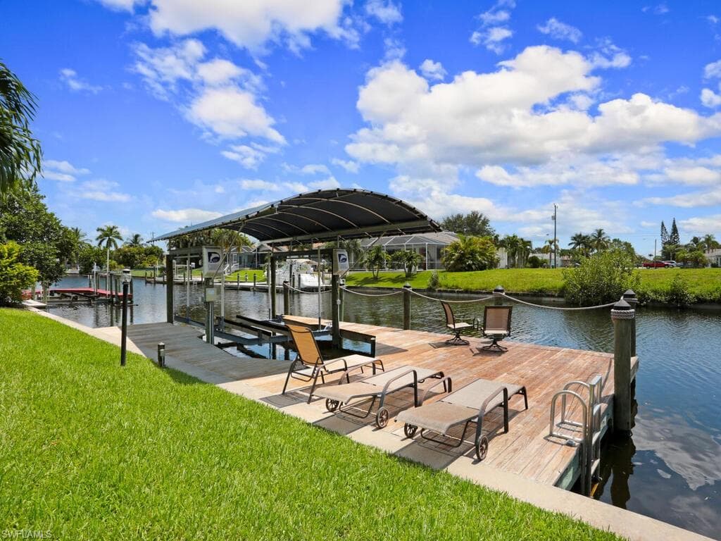 600 43rd TER CAPE CORAL, FL 33914