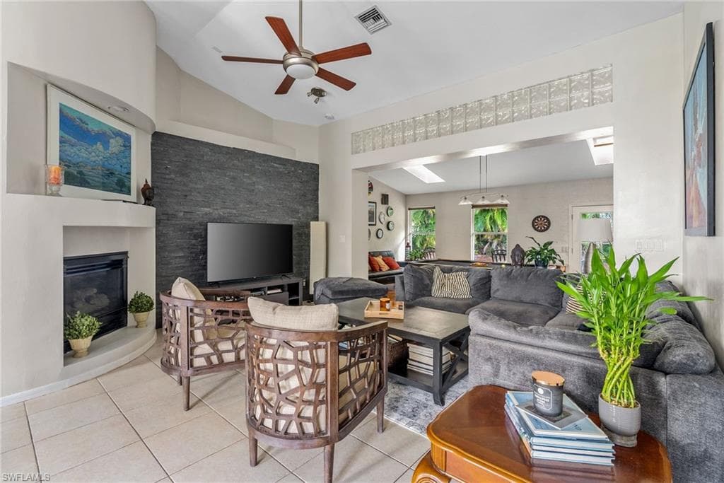257 Kirtland DR NAPLES, FL 34110