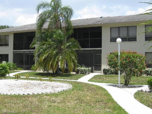 12498 Riverside Drive  e DR 104 FORT MYERS, FL 33919