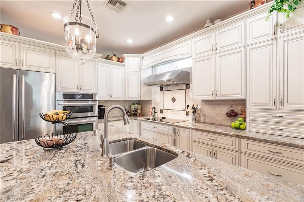 8312 Langshire WAY FORT MYERS, FL 33912