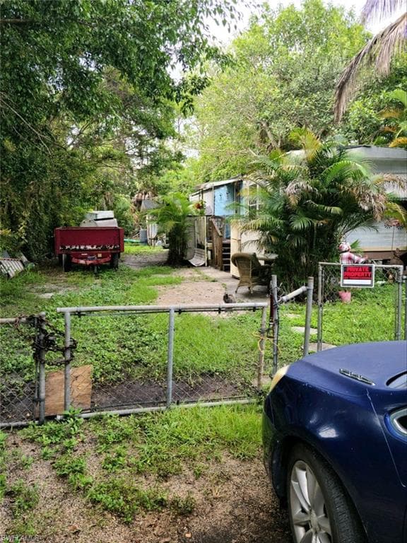 2715 Holly AVE NAPLES, FL 34112
